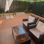 Flat With Swimming Pool 5Min From The Beach